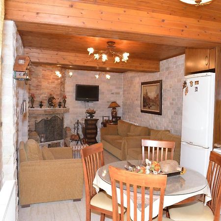The Love Holiday House Tris Elies Екстериор снимка