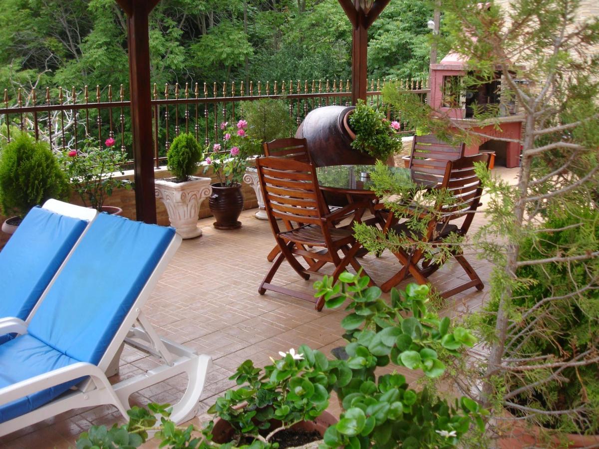 The Love Holiday House Tris Elies Екстериор снимка