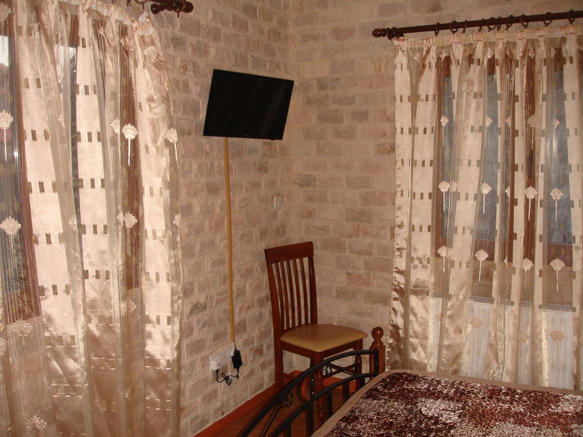 The Love Holiday House Tris Elies Екстериор снимка